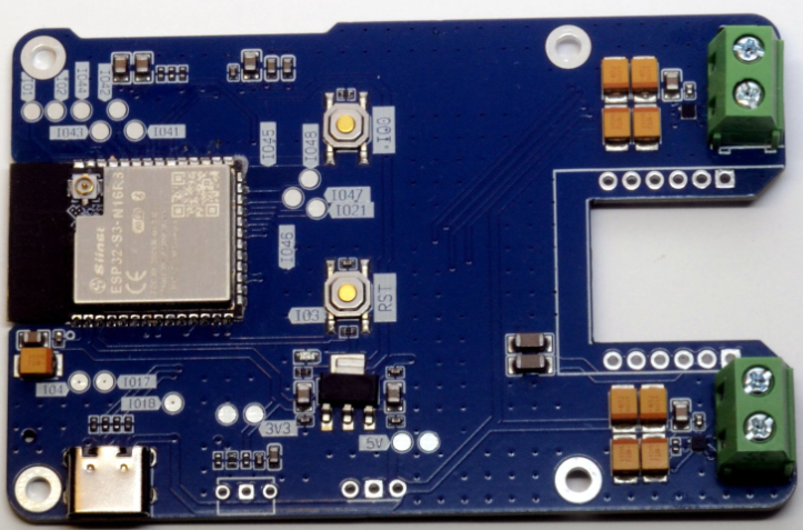 Loud ESP32. Stereo zvuk. Možno dospájkovať IR prijímaciu diódu, alebo SPI Wiznet Ethernet